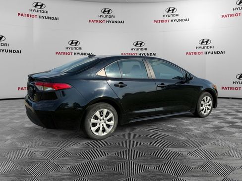 Used 2024 Toyota Corolla LE FWD image 3