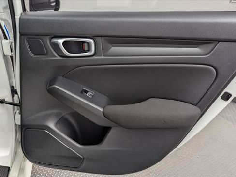 Used 2023 Honda Civic LX image 19