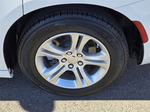 Used 2023 Dodge Charger SXT image 10