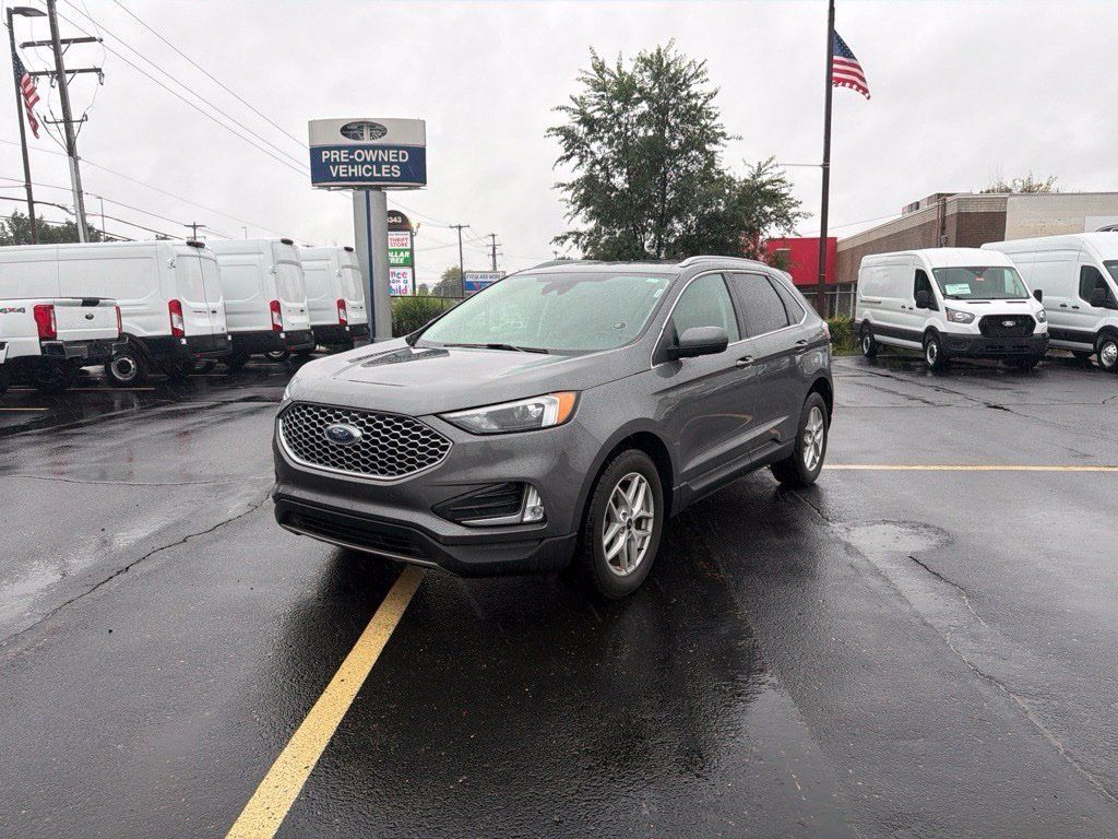 Used 2023 Ford Edge SEL w/ Convenience Package AWD/4WD image 1