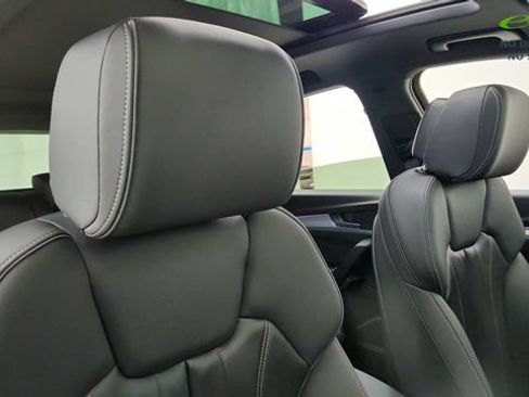 Used 2025 Audi Q5 2.0T Premium Plus w/ Premium Plus Package AWD/4WD image 24