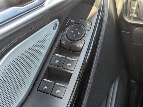 Used 2022 Ford Explorer Platinum w/ Equipment Group 601A image 28