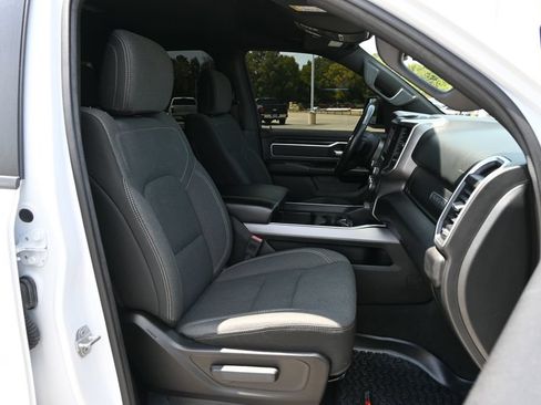 Used 2022 RAM 1500 Big Horn AWD/4WD image 25