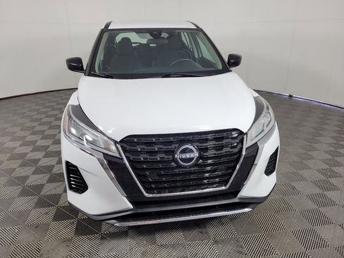 Used 2021 Nissan Kicks S FWD image 14