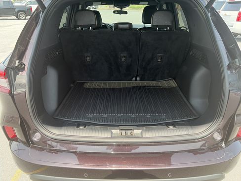 Used 2023 Ford Escape ST-Line w/ Tech Pack #1 AWD/4WD image 6