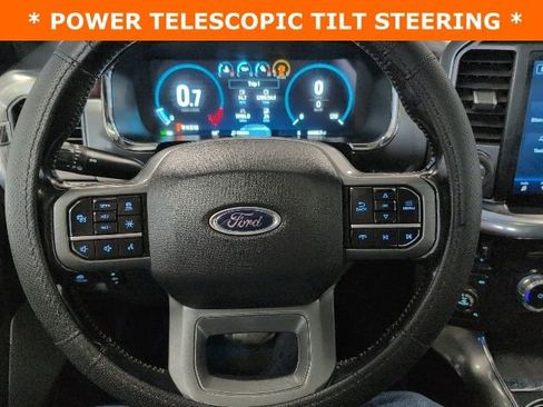 Used 2022 Ford F150 Lariat w/ Equipment Group 502A High image 23