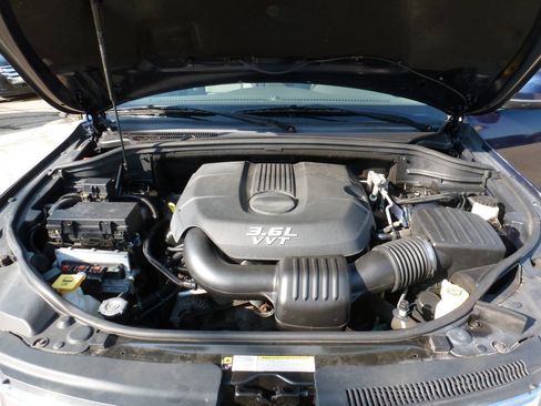 Used 2012 Jeep Grand Cherokee Laredo w/ Laredo E Group image 19