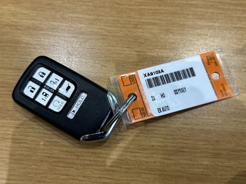 Used 2020 Honda Odyssey EX image 37