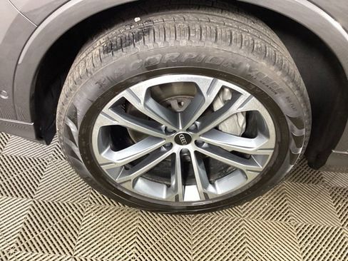 Used 2025 Audi Q7 2.0T Premium Plus w/ Premium Plus Package image 8