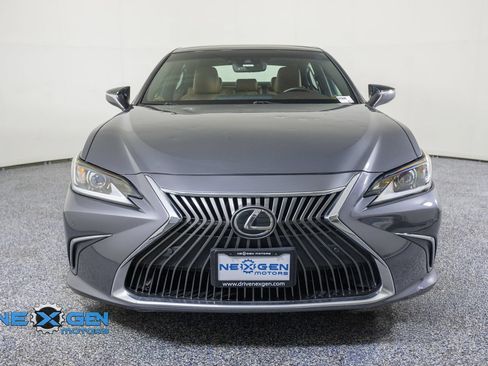 Used 2019 Lexus ES 350 w/ Accessory Package FWD image 2