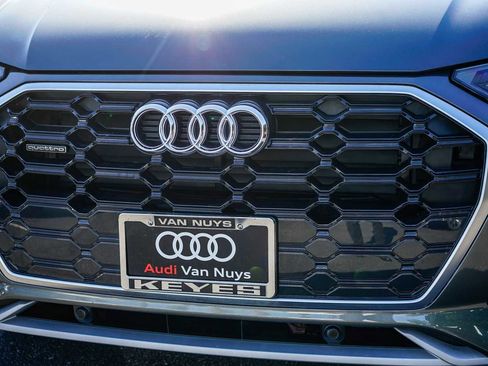 Used 2023 Audi Q5 2.0T Premium w/ Convenience Package image 8