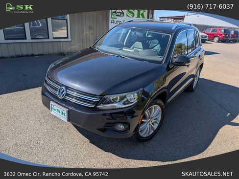 Used 2013 Volkswagen Tiguan S image 4