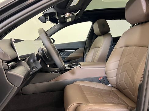 New 2026 BMW 530i w/ Executive Package image 5