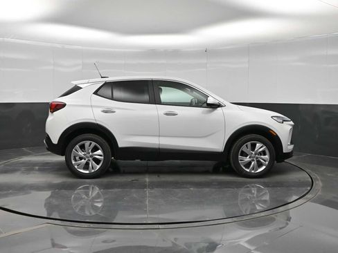 New 2026 Buick Encore GX Preferred AWD/4WD image 9