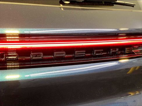 New 2026 Porsche Cayenne image 19