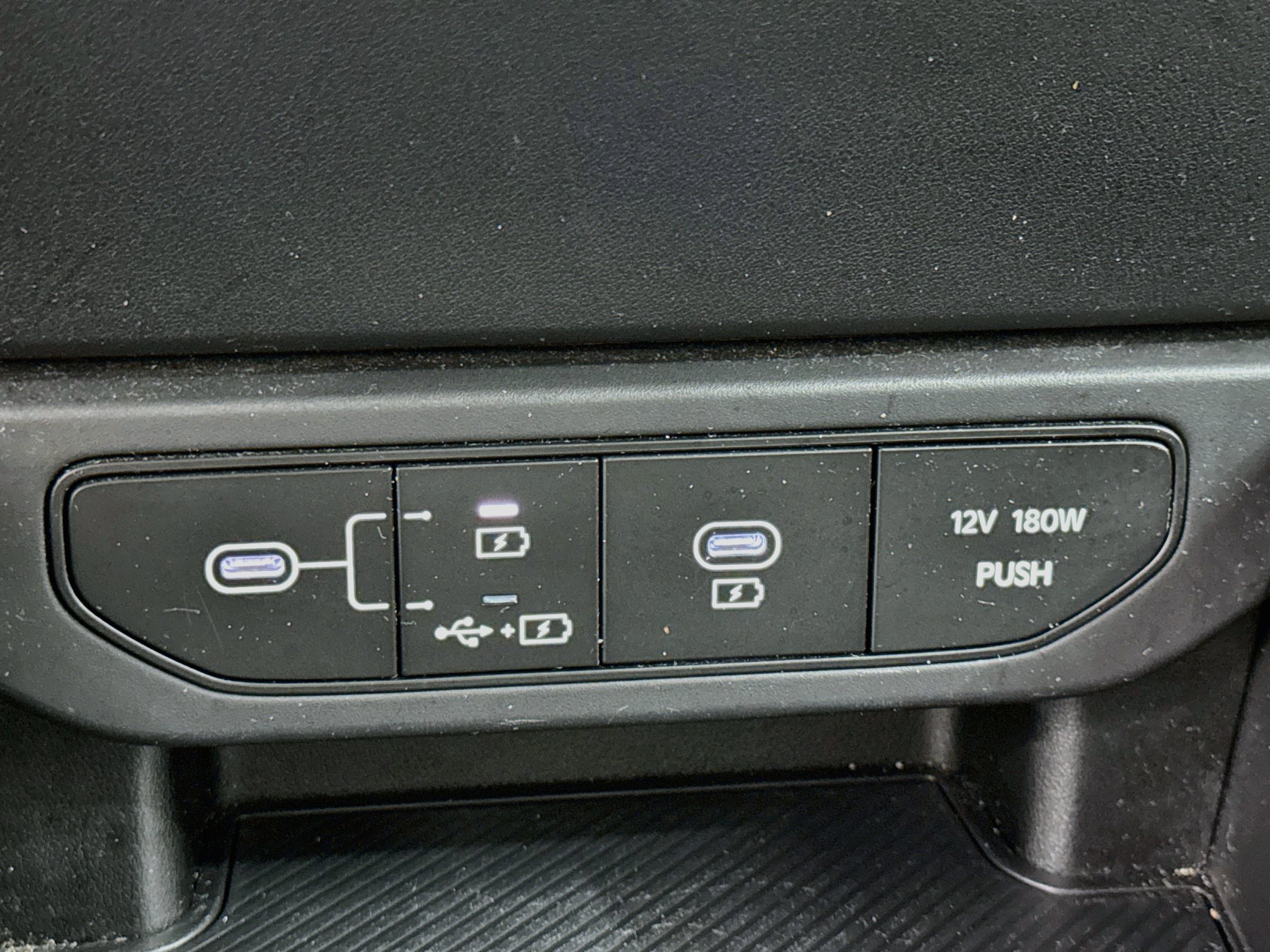 Used 2025 Kia K4 FWD image 26