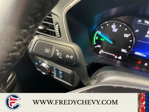 Used 2022 Ford Escape SE w/ Cold Weather Package image 35