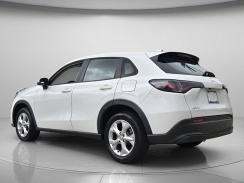 Used 2024 Honda HR-V LX image 8