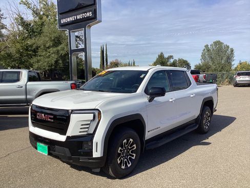 New 2026 GMC Sierra EV Elevation image 1