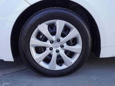 Certified 2025 Toyota Corolla LE image 20