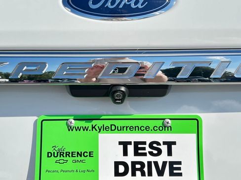 Used 2020 Ford Expedition XLT image 6