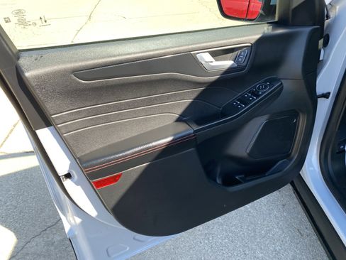 Used 2025 Ford Escape ST-Line Elite w/ Tech Pack #1 image 11