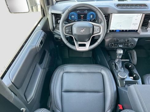 New 2025 Ford Bronco Badlands image 16