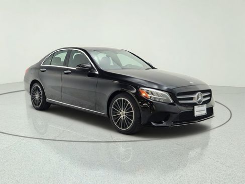 Used 2021 Mercedes-Benz C 300 Sedan image 3
