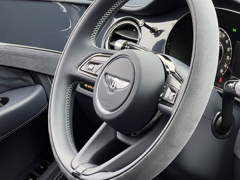 Used 2025 Bentley Continental GT Speed image 24