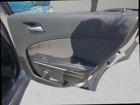 Used 2023 Dodge Charger SXT RWD image 18
