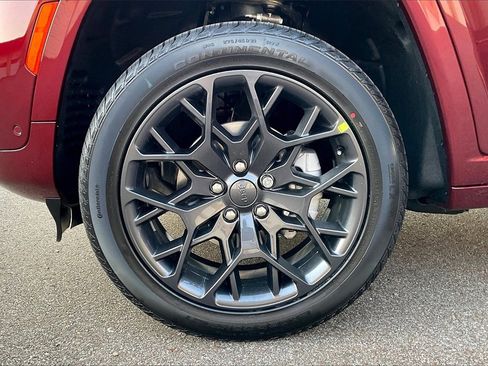 New 2025 Jeep Grand Cherokee Summit w/ Obsidian Package image 12