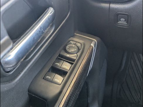 Used 2021 Chevrolet Silverado 1500 LT Trail Boss image 27