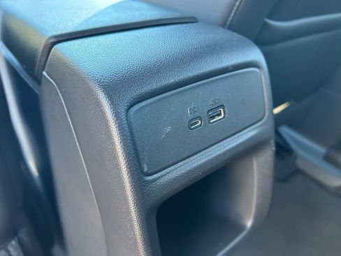 Used 2025 Chevrolet Trax RS w/ Driver Confidence Package FWD image 36