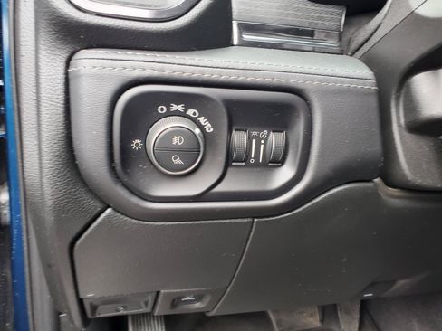 Used 2022 RAM 2500 Limited AWD/4WD image 29