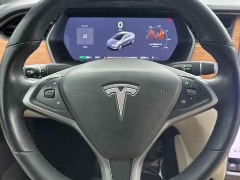 Used 2020 Tesla Model X Long Range image 23