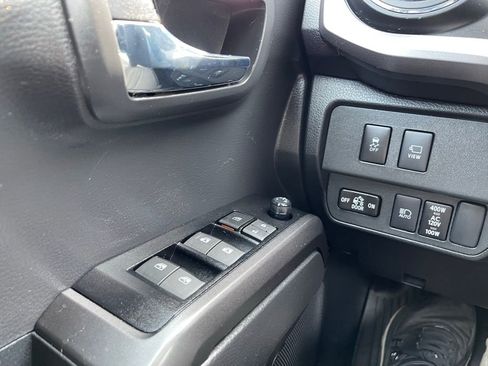 Used 2023 Toyota Tacoma TRD Sport w/ Advanced Technology Package AWD/4WD image 11
