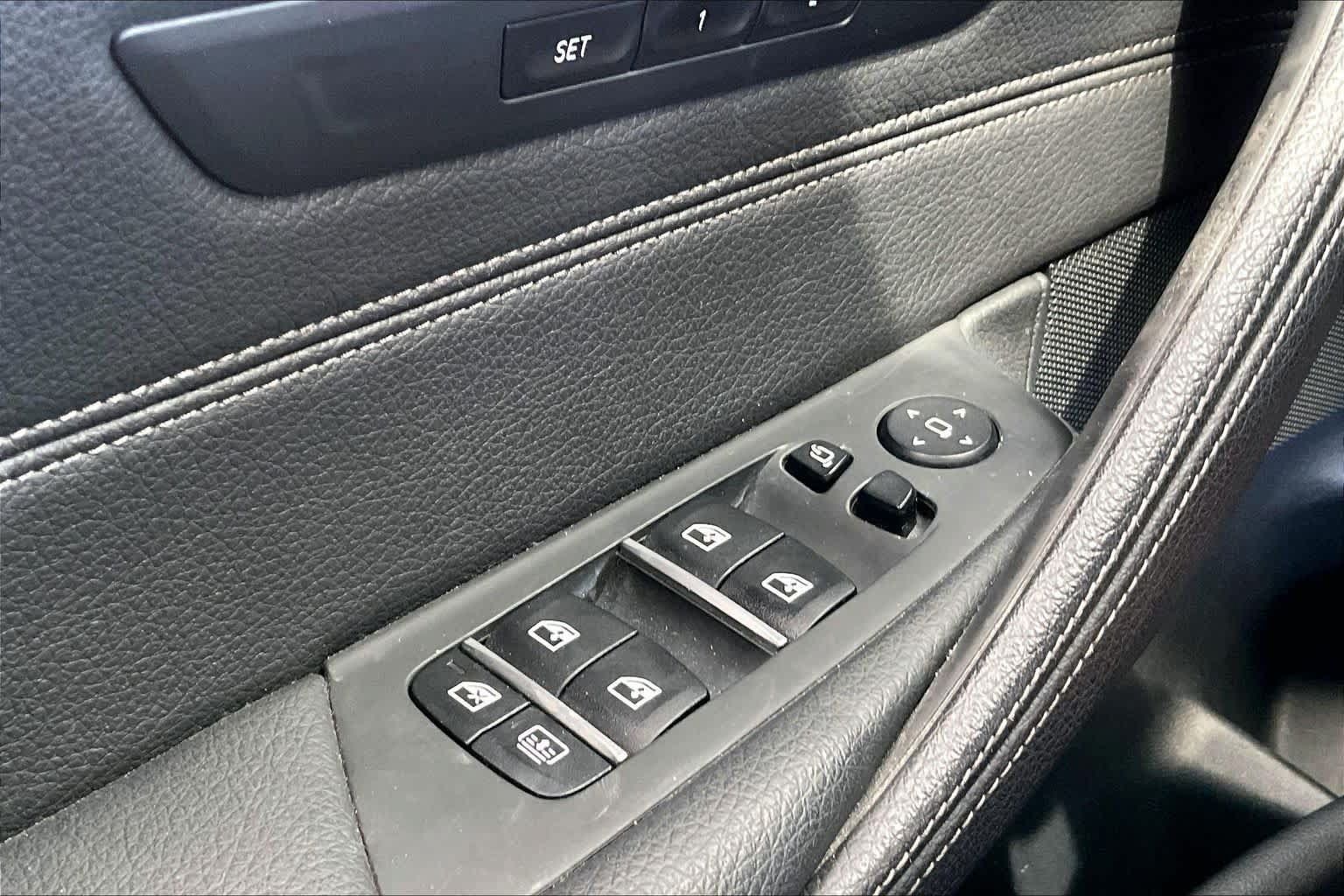 Used 2021 BMW 530i w/ M Sport Package RWD image 34