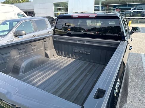 Used 2023 GMC Sierra 1500 Elevation AWD/4WD image 6