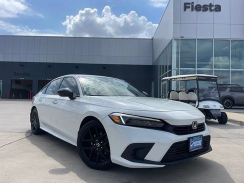 Used 2024 Honda Civic Sport image 1