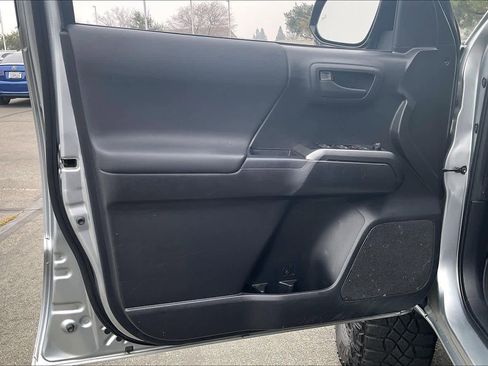 Used 2023 Toyota Tacoma TRD Off-Road image 24