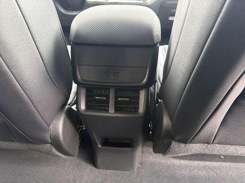 New 2026 Chevrolet Equinox LT w/ Convenience Package II image 28