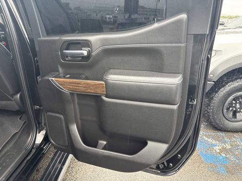 Used 2022 Chevrolet Silverado 1500 High Country w/ Technology Package image 21