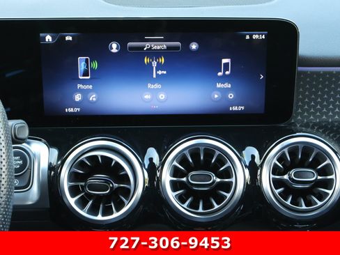 Certified 2024 Mercedes-Benz GLB 250 image 3