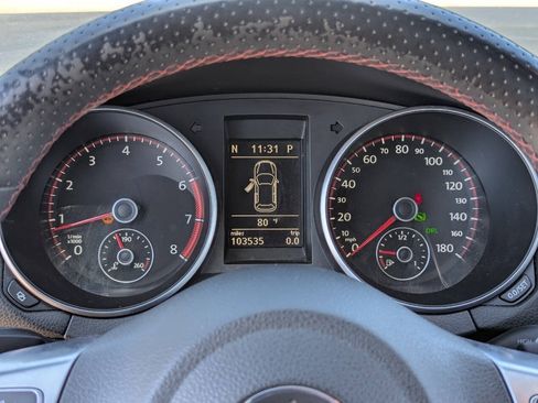Used 2012 Volkswagen GTI 4-Door FWD image 27