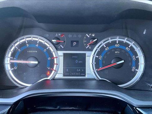 Used 2016 Toyota 4Runner SR5 image 22