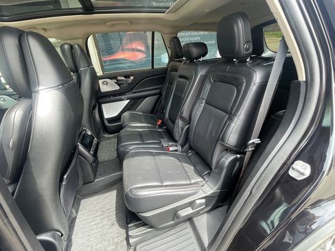 Used 2020 Lincoln Aviator Reserve w/ Equipment Group 201A image 16