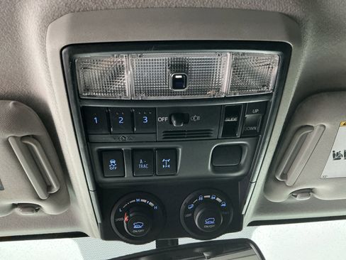 Used 2019 Toyota 4Runner TRD Off-Road Premium image 27