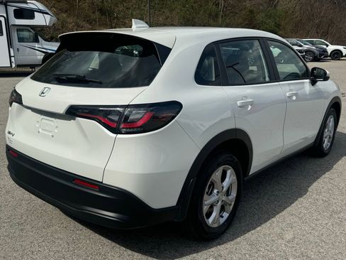 Used 2023 Honda HR-V LX image 7