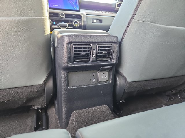 Used 2025 Toyota 4Runner Trailhunter AWD/4WD image 35