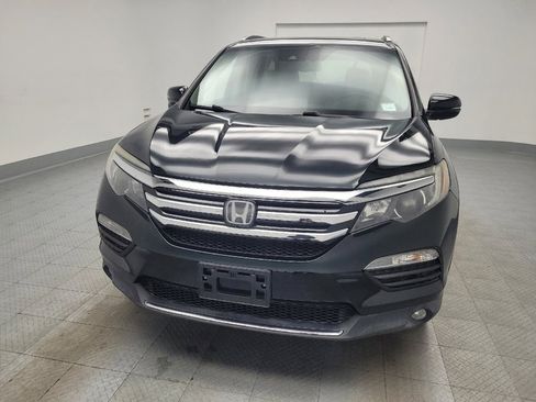 Used 2018 Honda Pilot Touring image 15